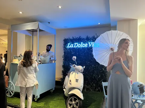 Display de Luxury Lab